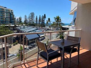Balkon atau teras di Mooloolaba Beach Apartment