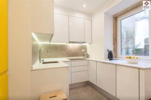 Dapur atau dapur kecil di Design Duplex Apartment BA/ Chiado