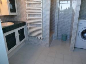 Φωτογραφία από το άλμπουμ του Superbe duplex au centre de Trégastel avec WiFi et garage privé - FR-1-368-52 σε Tregastel