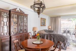 Χώρος καθιστικού στο Unique Spacious new 3BDR apt in Mouson/Filopappou