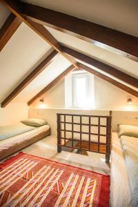 A bed or beds in a room at Cortijo las Cabrerizas