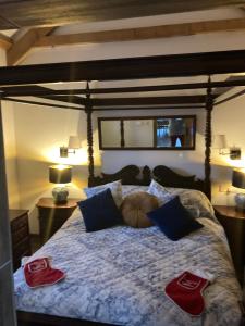 Ένα ή περισσότερα κρεβάτια σε δωμάτιο στο 1 Bed Flat - Sleeps 4 - Garden - Parking - Wifi