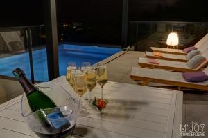 Minuman di Villa Azur Saint-Gilles - La Réunion - Seaview, Pool, Beach & BBQ!