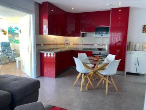 A kitchen or kitchenette at Relax and enjoy with a view of El Teide and sea