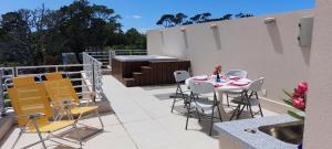 Gallery image of ESPECTACULAR PENTHOUSE CON TERRAZA PARRILLERO Y JACUZZI PROPIO, PREMIADO POR AWARD TERCER AÑO CONSECUTIVO -Edificio Jardins Del Est San Rafael- in Punta del Este