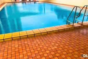 Bazén v ubytování Top End Marvel -Darwin's Premier 3-BR Luxury Apt nebo v jeho okolí