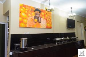 TV a/nebo společenská místnost v ubytování Mendiata Hotel