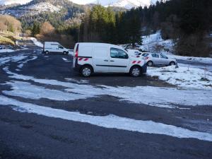 Résidence récente au coeur des monts du Cantal v zime