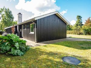 Zahrada ubytování Holiday home Ebeltoft CCII