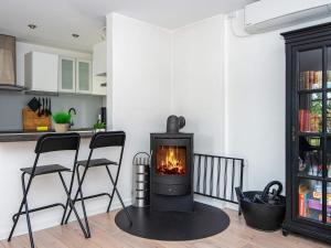 Kuchyň nebo kuchyňský kout v ubytování Holiday home Ebeltoft CCII