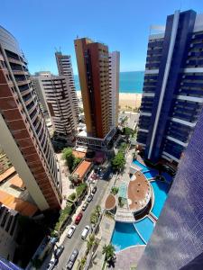 una vista aérea de una ciudad con edificios altos en Apartamento Vista Mar, en Fortaleza