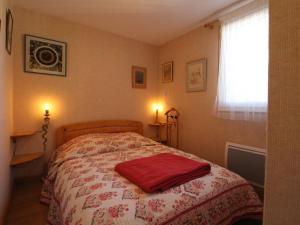 Posteľ alebo postele v izbe v ubytovaní Luchon : Appartement 2 pers, Balcon Sud, Parking, Proche Thermes - FR-1-313-217