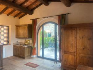 A kitchen or kitchenette at Podere Capitignano