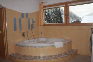 Bagno di Edelweiss Apartments 200m zum Lift - Silvretta Card Premium Inklusive