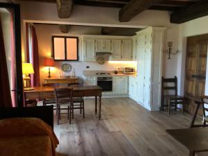 A kitchen or kitchenette at Podere Capitignano