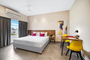 Postel nebo postele na pokoji v ubytování Regency Tuticorin by GRT Hotels