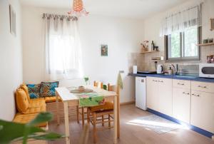 Köök või kööginurk majutusasutuses Connected Guest House