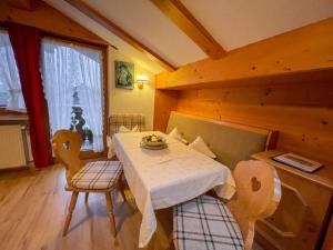 Postel nebo postele na pokoji v ubytování Apartment Fricken by Interhome