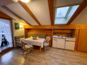 Kuchyň nebo kuchyňský kout v ubytování Apartment Fricken by Interhome