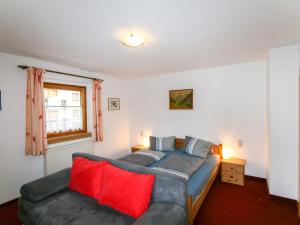 Część wypoczynkowa w obiekcie Apartment Sonnenheim-1 by Interhome