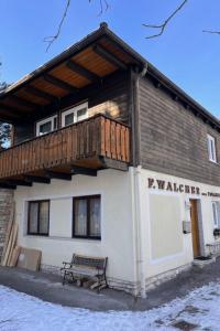 Budynek, w którym mieści się apartament