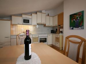 Kuchyň nebo kuchyňský kout v ubytování Apartment Neurauter-2 by Interhome