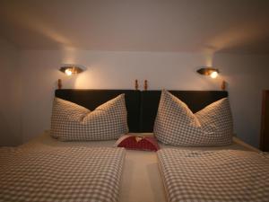 Postel nebo postele na pokoji v ubytování Apartment Neurauter-2 by Interhome + 21 fotografií