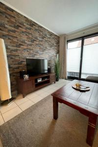 Μια τηλεόραση ή/και κέντρο ψυχαγωγίας στο Apartment Witthuus-Baltrum by Interhome