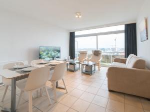 TV a/nebo společenská místnost v ubytování Apartment Seaview 2 by Interhome
