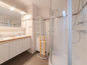 Kupatilo u objektu Apartment Residentie Havenhuys-2 by Interhome