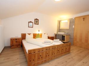 Postel nebo postele na pokoji v ubytování Holiday Home Sonnblick by Interhome + 113 fotografií