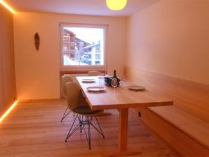 Foto Zermatis asuva majutusasutuse Apartment Armina by Interhome galeriist