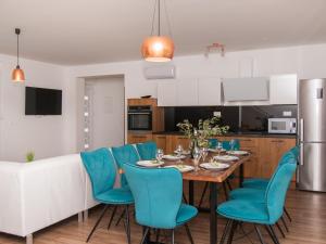 Kuchyň nebo kuchyňský kout v ubytování Holiday Home Villa Loreta by Interhome + 37 fotografií