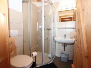 Kúpeľňa v ubytovaní Chalet Chalet Elisabeth by Interhome
