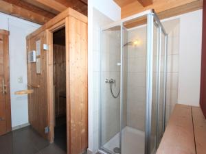 Kúpeľňa v ubytovaní Chalet Chalet Elisabeth by Interhome