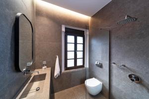 Kúpeľňa v ubytovaní Naillac Elite Suites