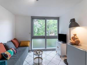 Posedenie v ubytovaní Apartment L'Airial-3 by Interhome
