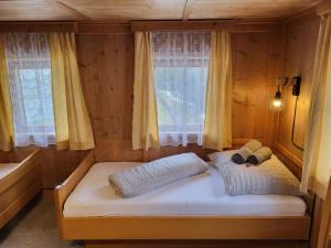 A bed or beds in a room at Holiday Home Stark by Interhome