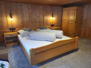 A bed or beds in a room at Holiday Home Stark by Interhome