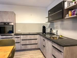 Η κουζίνα ή μικρή κουζίνα στο Apartment Apart Edi by Interhome