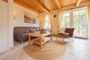 Posezení v ubytování Ferienwohnung Lüttje Huck - Seeblick 2