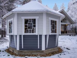 a small dog house in the snow at Holiday Home Aslakin helmi a by Interhome in Pyhätunturi