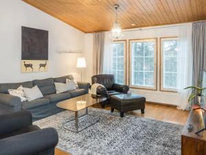 Et opholdsområde på Holiday Home Torvokoski by Interhome + 20 billeder