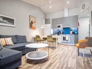 Kuchyň nebo kuchyňský kout v ubytování Holiday Home Hiutale b 6 by Interhome