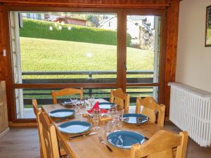 Zdjęcie z galerii obiektu Apartment Le Nerey-2 by Interhome w mieście Saint-Gervais-les-Bains