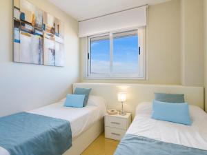 Postel nebo postele na pokoji v ubytování Apartment Ciudad Jardin-1 by Interhome