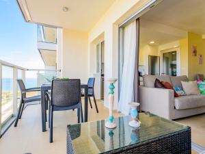 Posezení v ubytování Apartment Ciudad Jardin-1 by Interhome