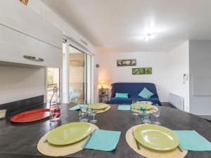 Posedenie v ubytovaní Apartment Clair de Dune-2 by Interhome
