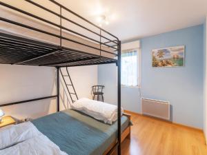 Posteľ alebo postele v izbe v ubytovaní Apartment Clair de Dune-2 by Interhome