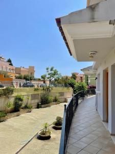 A balcony or terrace at Apartamento vacacional Urb. Nerea II REF. 065